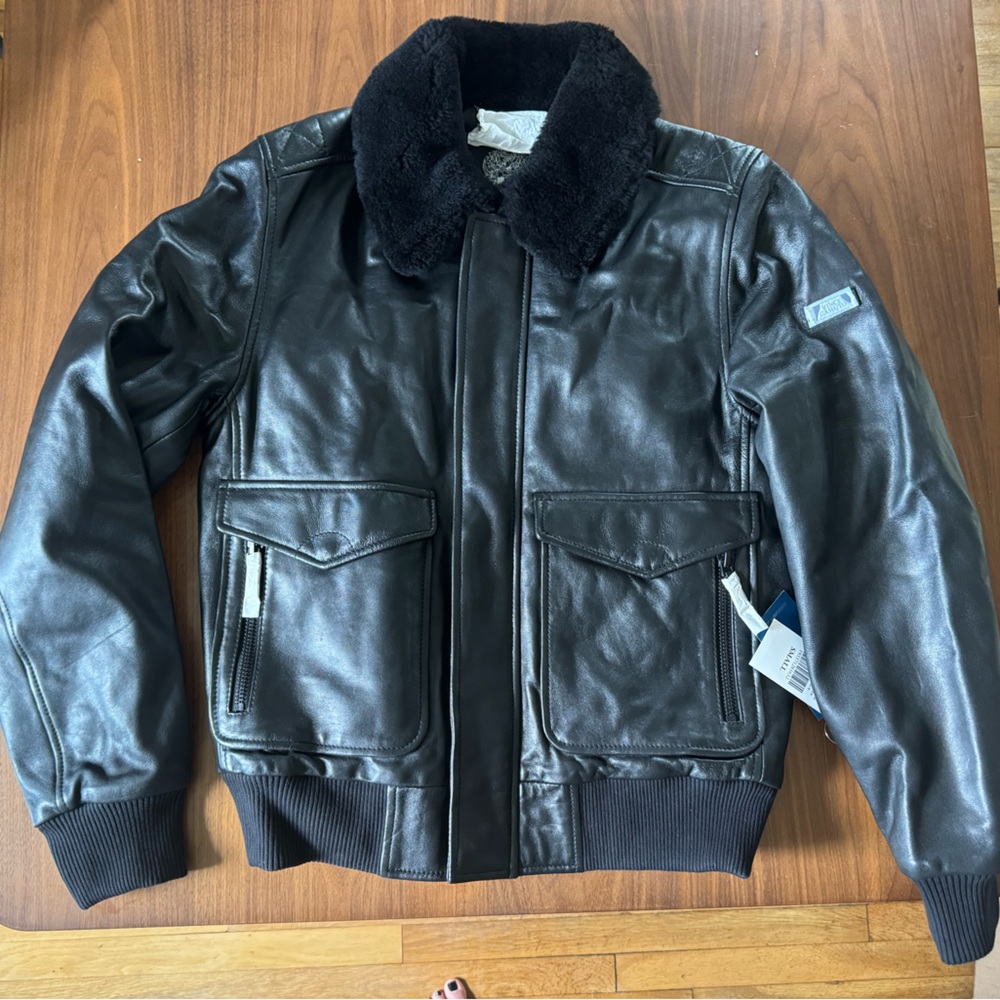 Men’s black leather Shearling bomber jacket-NEW